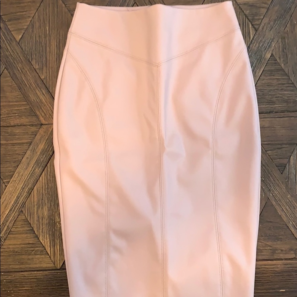 Express Blush pencil skirt size 2(used)